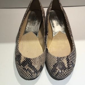 Michael Kors flats size 8